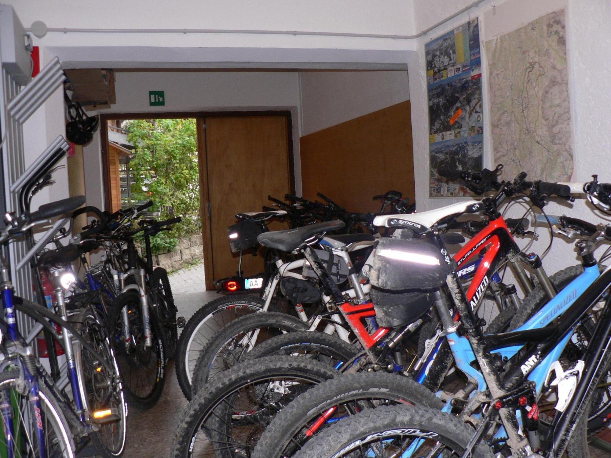 Hotel Alpenrose Dolomites La Valle Exterior photo