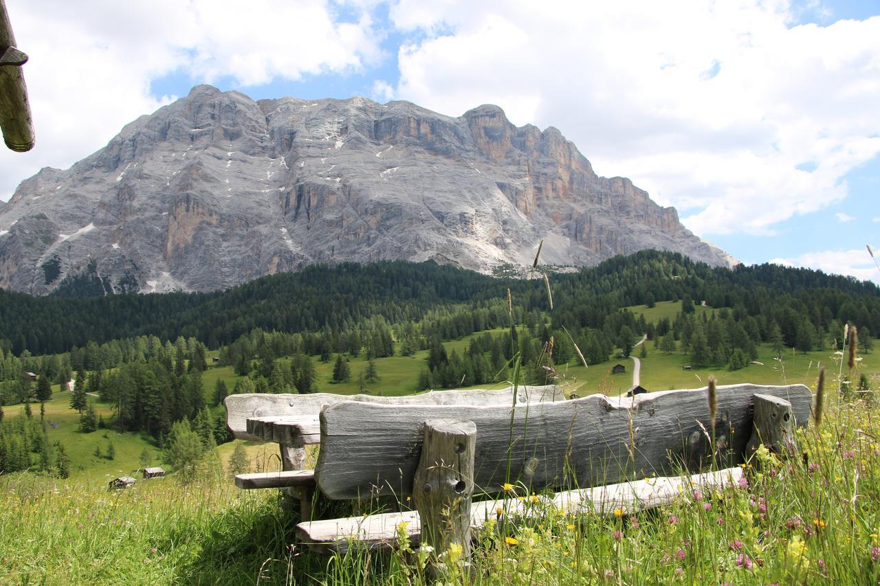 Hotel Alpenrose Dolomites La Valle Exterior photo